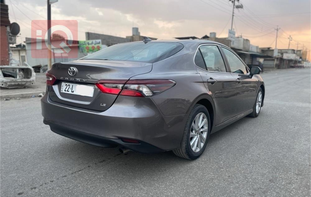 تۆیۆتا کامری